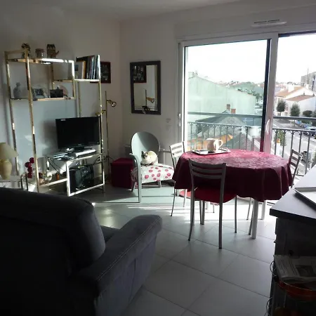 T2 Avec Garage A 800m De La Et 600m Des Commerces, - Fr-1-92-593 * Les Sables-dʼOlonne