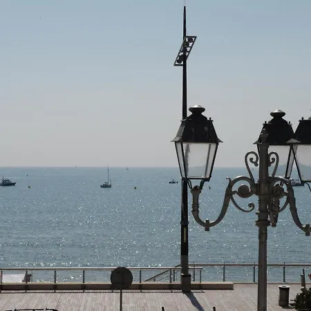 T2 Avec Garage A 800m De La Et 600m Des Commerces, - Fr-1-92-593