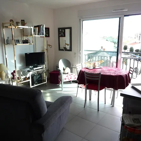 דירה T2 Avec Garage A 800m De La Et 600m Des Commerces, - Fr-1-92-593 Les Sables-dʼOlonne