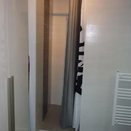 Apartman T2 Avec Garage A 800m De La Et 600m Des Commerces, - Fr-1-92-593 Les Sables-dʼOlonne