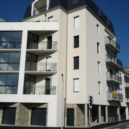 T2 Avec Garage à 800m De La Et 600m Des Commerces, - Fr-1-92-593 * Les Sables-dʼOlonne