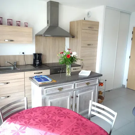 T2 Avec Garage A 800m De La Et 600m Des Commerces, - Fr-1-92-593 Apartamento